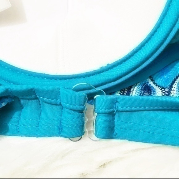 NWT Hula Honey Bikini Top Size medium - Picture 4 of 5